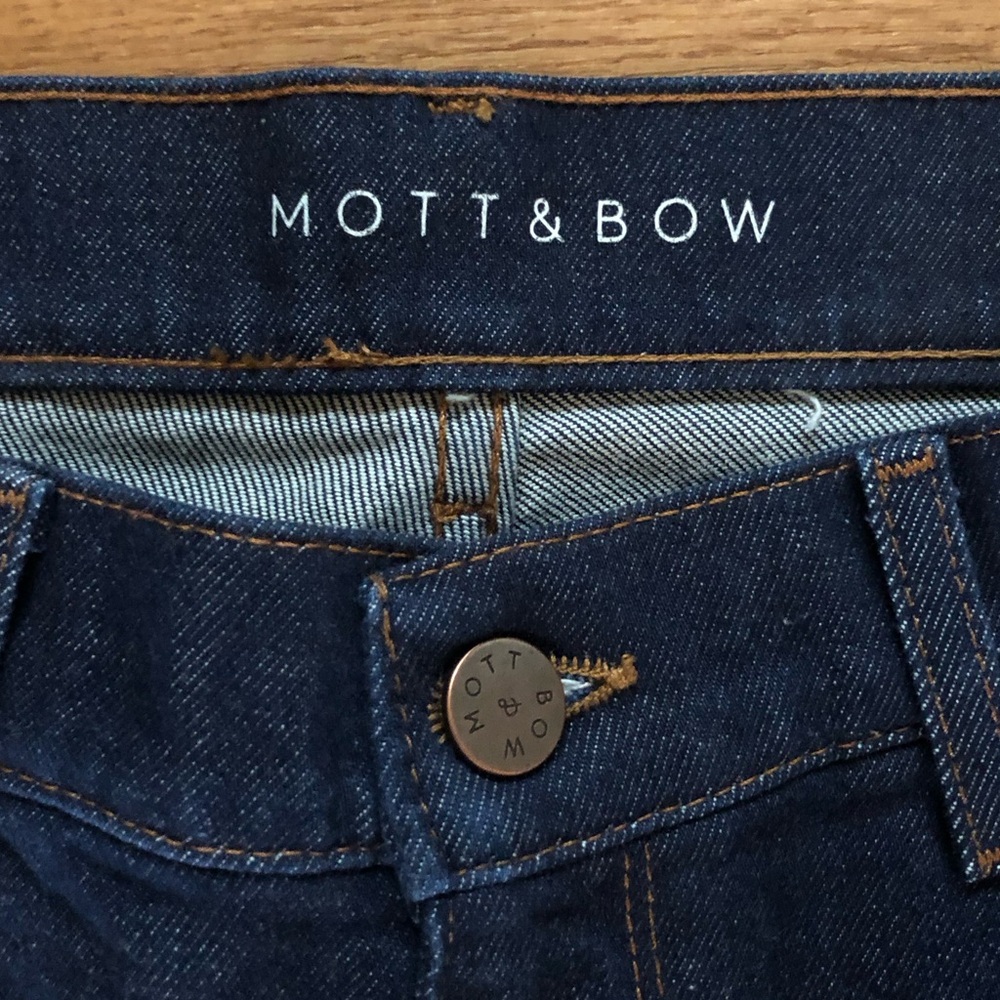 Mott and Bow Boyfriend Jeans size 31/30